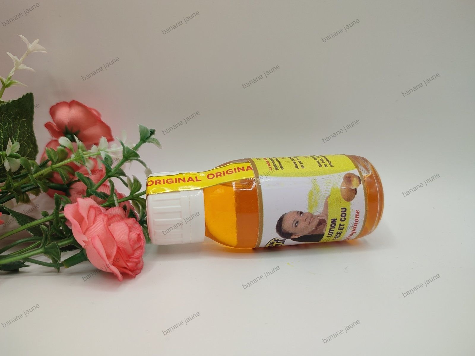 Lotion Éclaircissante Visage et Cou de Jaune d'Œuf Lotion Éclaircissante Visage et Cou de Jaune d'Œuf