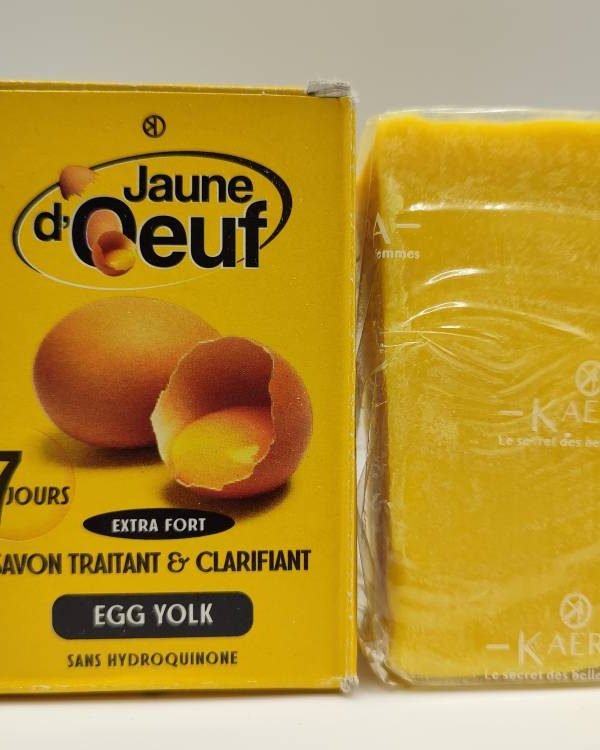 Savon Jaune d'Œuf Éclaircissant | Anti-Taches & Teint Uniforme