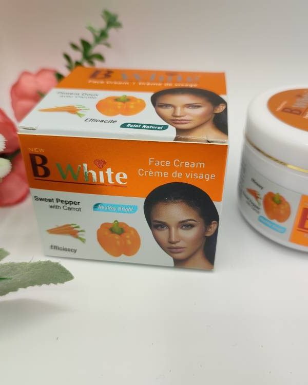 Crème Visage B White | Éclaircissant & Hydratant à la Carotte et au Piment Doux