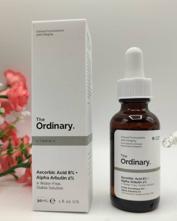 The Ordinary Acide Ascorbique 8% + Alpha-Arbutine 2% | Solution Éclaircissante & Anti-Taches