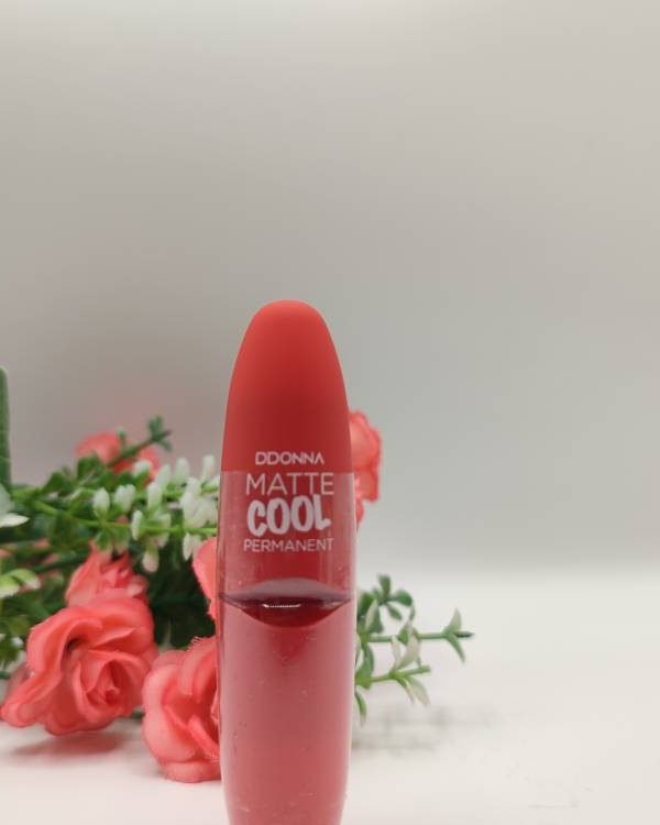 Rouge à Lèvres Hydratant No 1 | Longue Tenue & Nourrissant | BananeJaune Cosmétiques