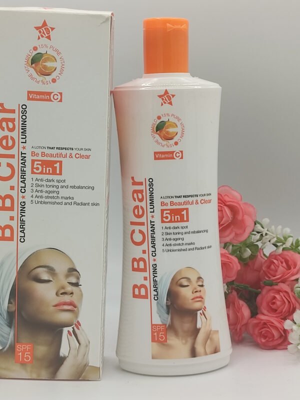 Lait B.B Clear à la Vitamine C & Acides des Fuits 300ml