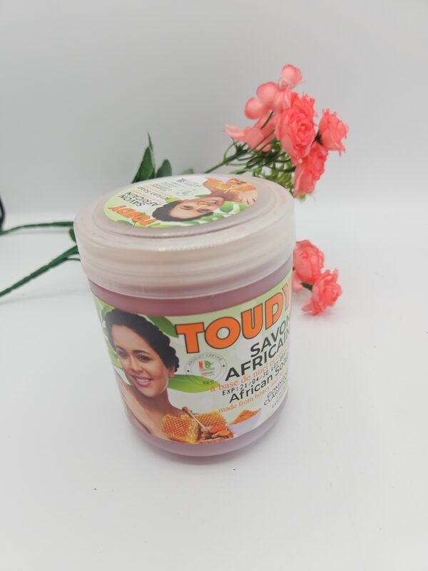 Savon Africain Toudy   Gommant Noir & Curcuma 670g – TOUDY